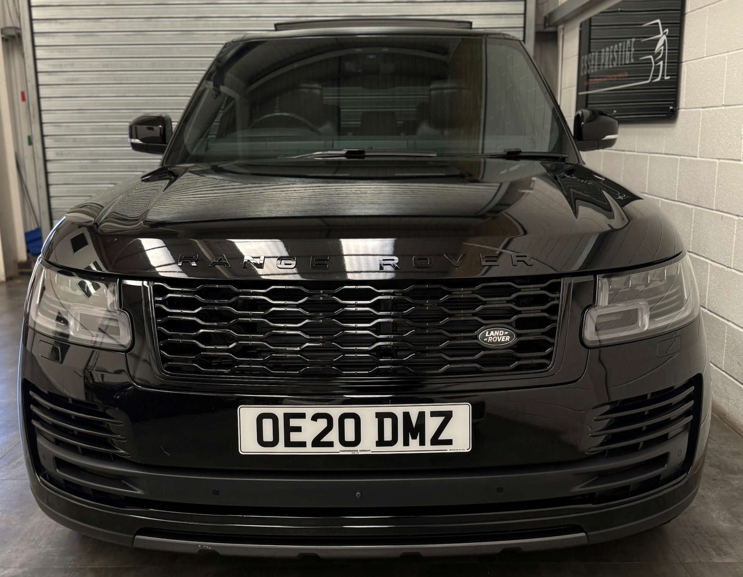 Used Land Rover Range Rover 2020 for sale - 76277857: Photo 2