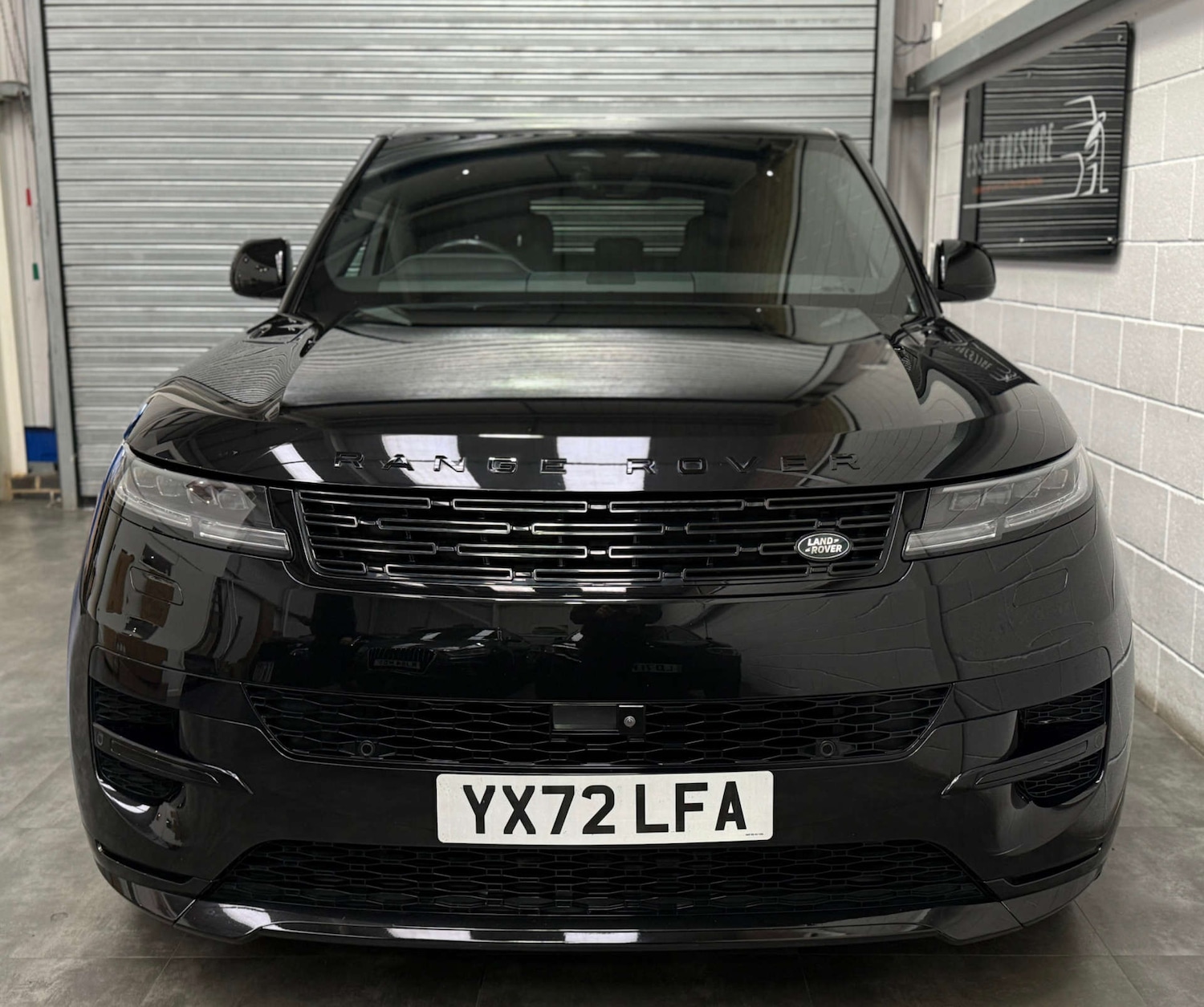 Used Land Rover Range Rover Sport 2022 for sale - 76139828: Photo 2