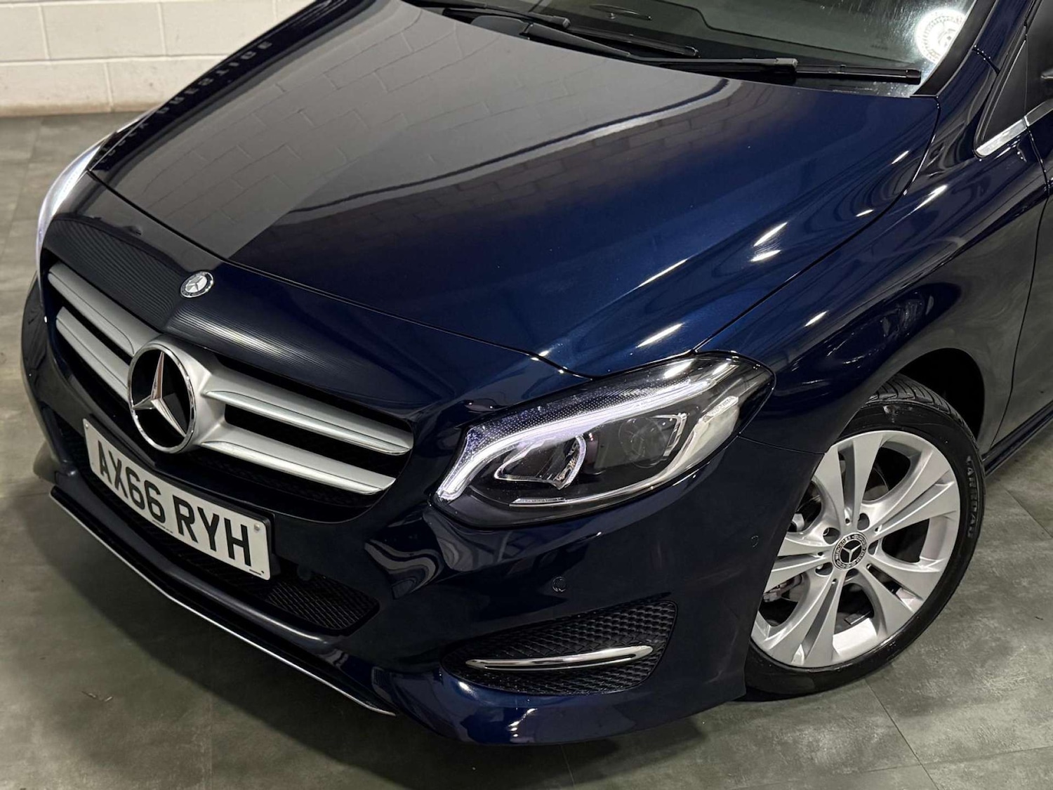 Used Mercedes-Benz B Class 2016 for sale - 76604266: Photo 11