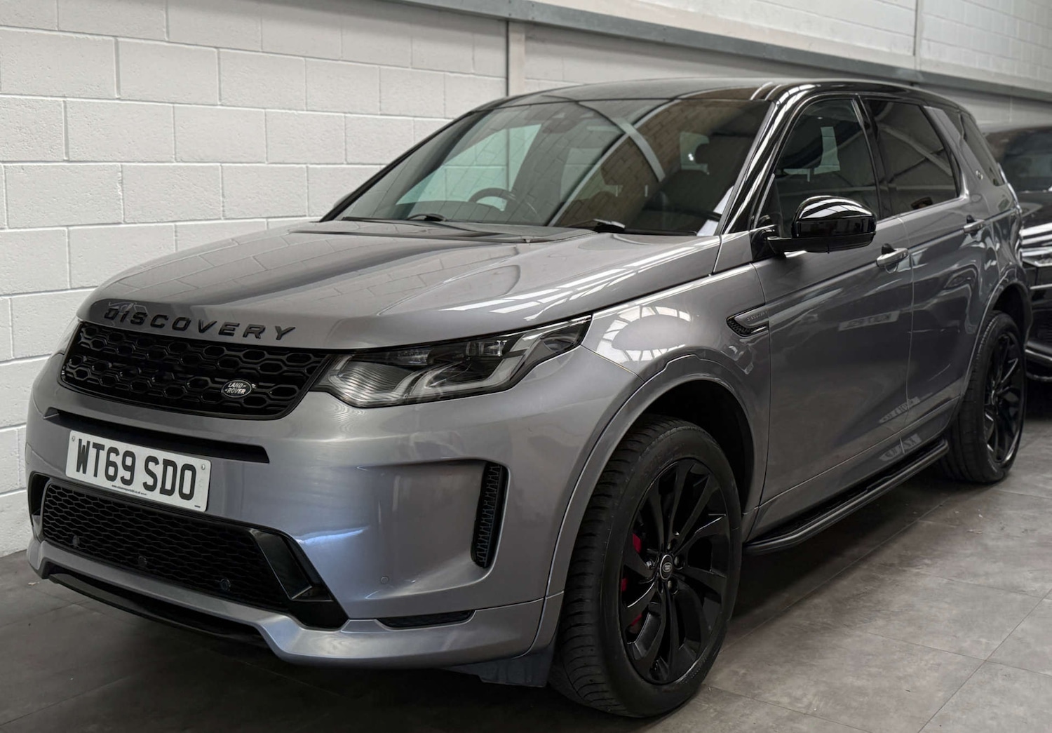 Used Land Rover Discovery Sport 2019 for sale - 77937323: Photo 3