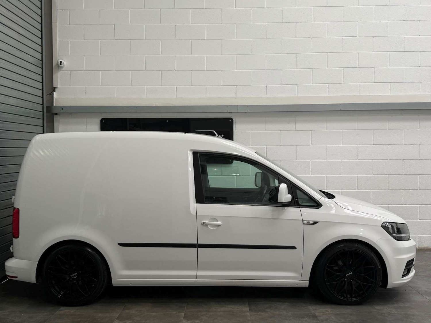 Used Volkswagen Caddy 2017 for sale - 76301986: Photo 3