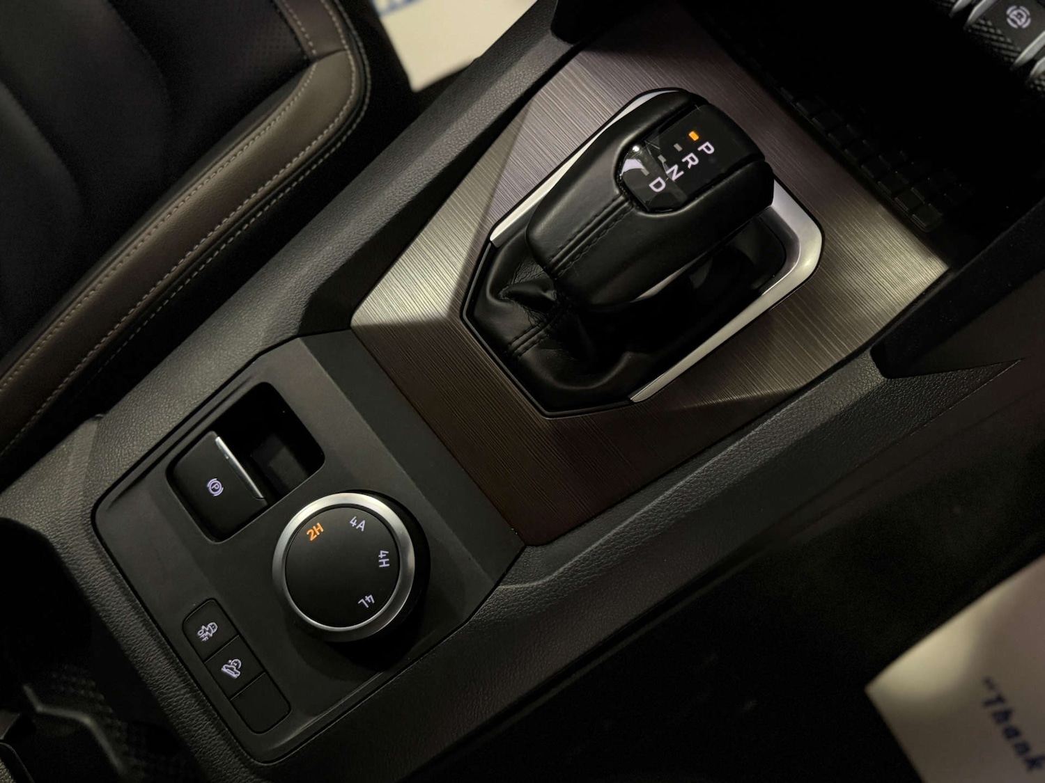 Used Volkswagen Amarok 2024 for sale - 77132815: Photo 23