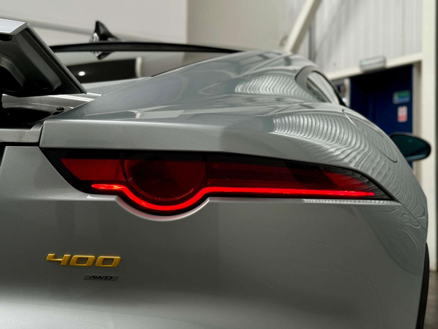 Used Jaguar F-Type 2017 for sale - 77161988: Photo 10