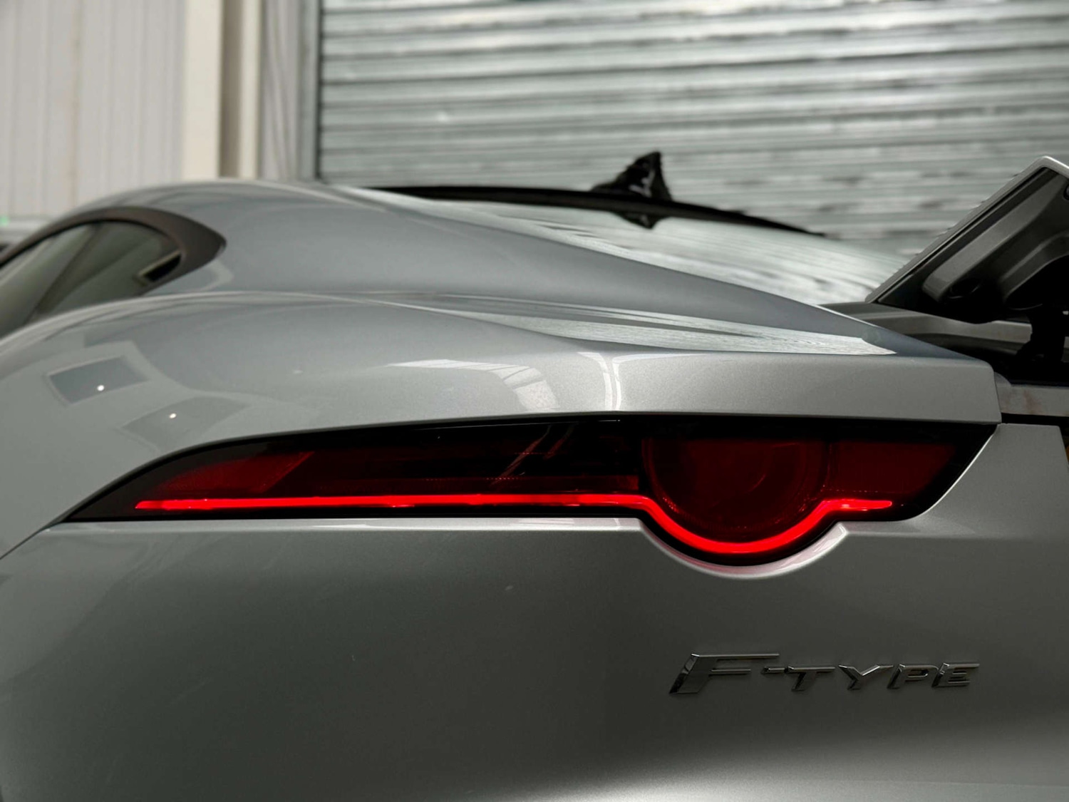 Used Jaguar F-Type 2017 for sale - 77161988: Photo 12
