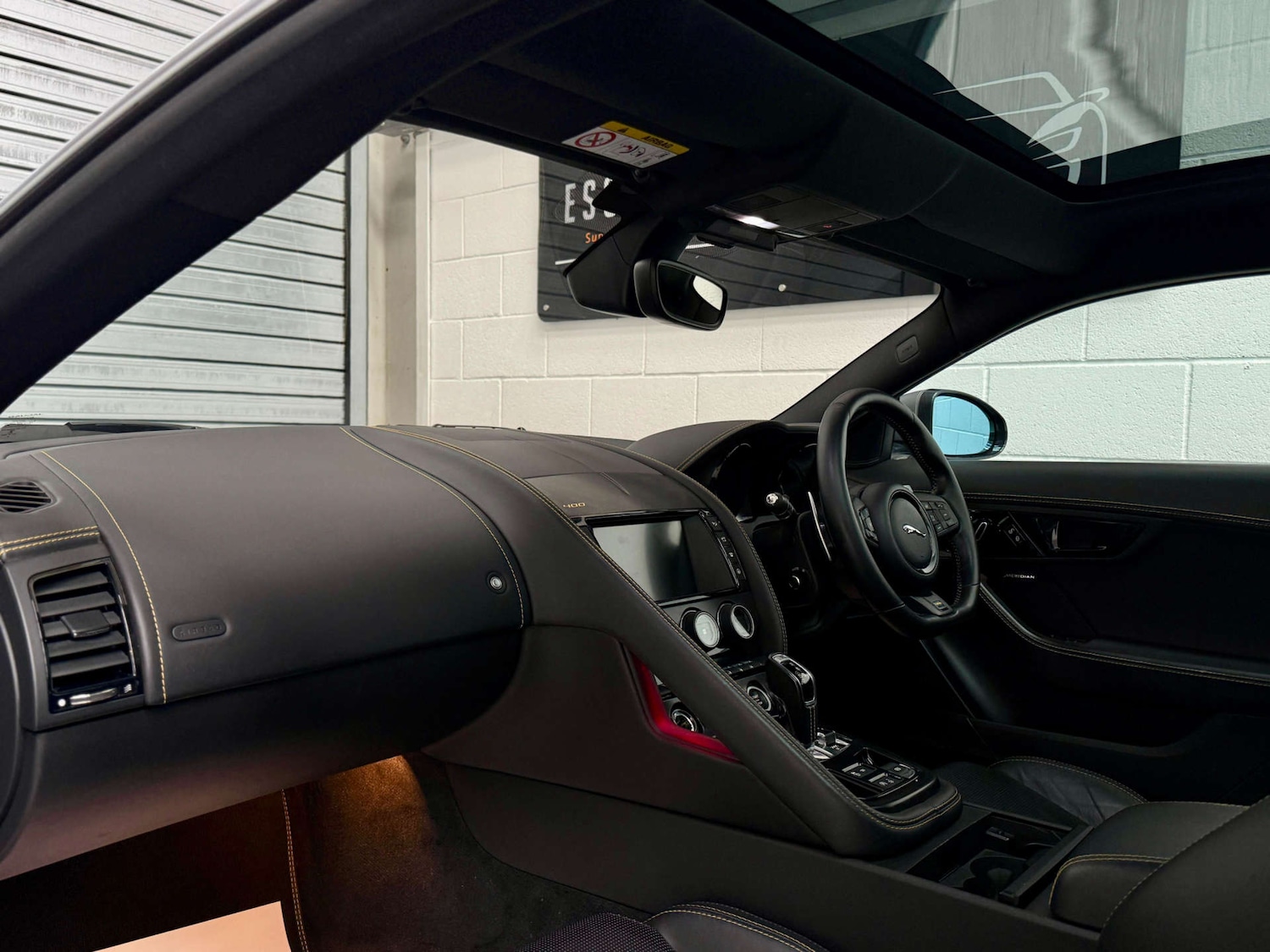 Used Jaguar F-Type 2017 for sale - 77161988: Photo 18