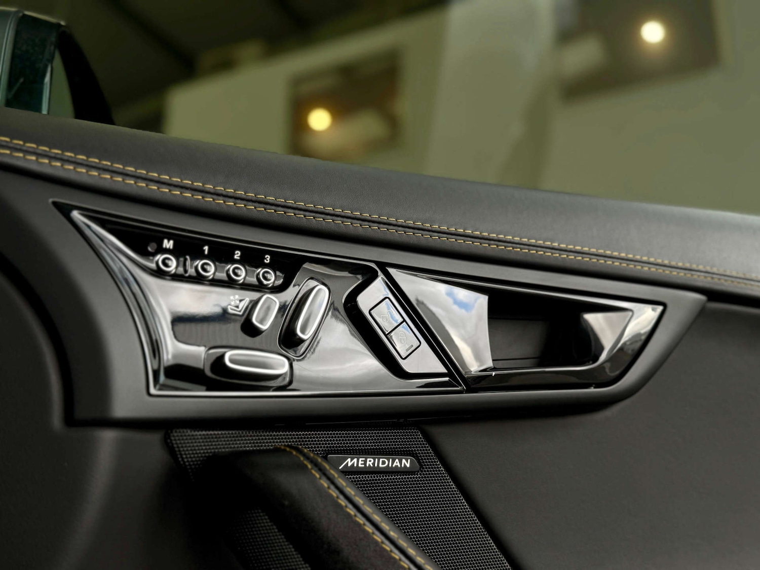 Used Jaguar F-Type 2017 for sale - 77161988: Photo 21