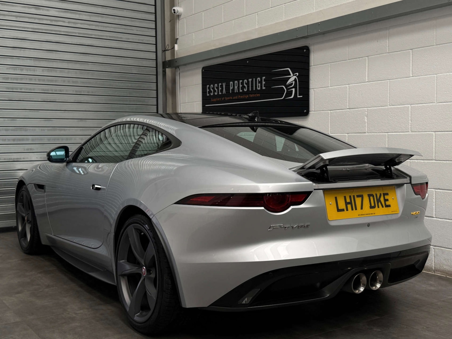 Used Jaguar F-Type 2017 for sale - 77161988: Photo 5