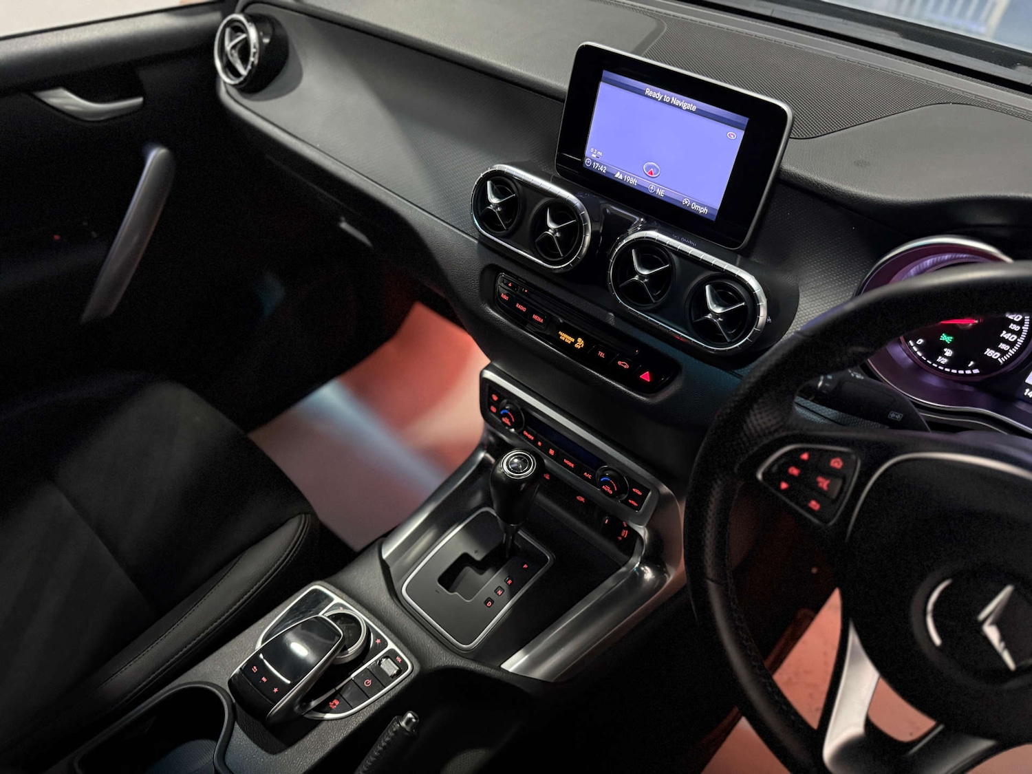 Used Mercedes-Benz X Class 2019 for sale - 76601238: Photo 13