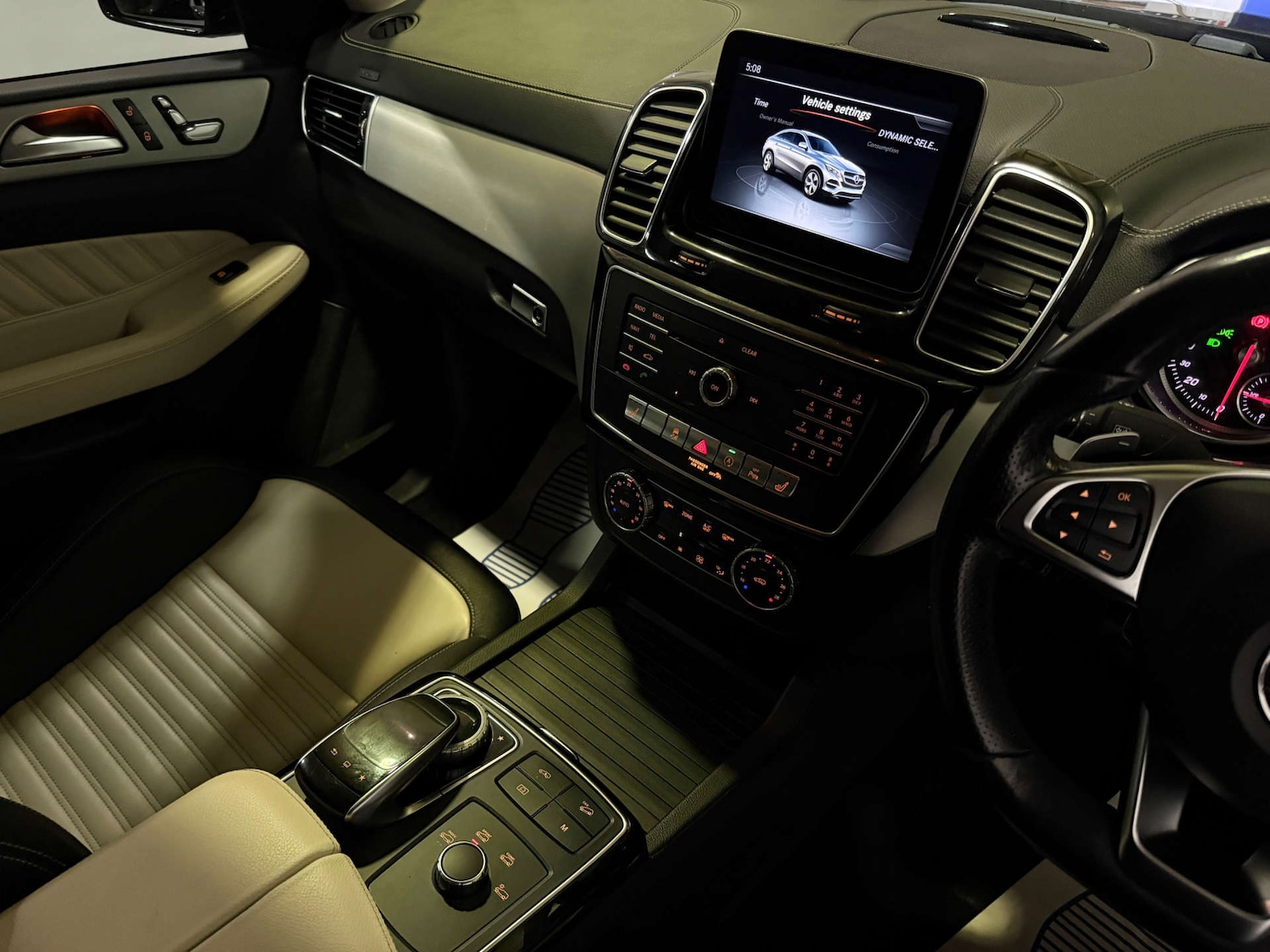 Used Mercedes-Benz GLE 2016 for sale - 76551739: Photo 19