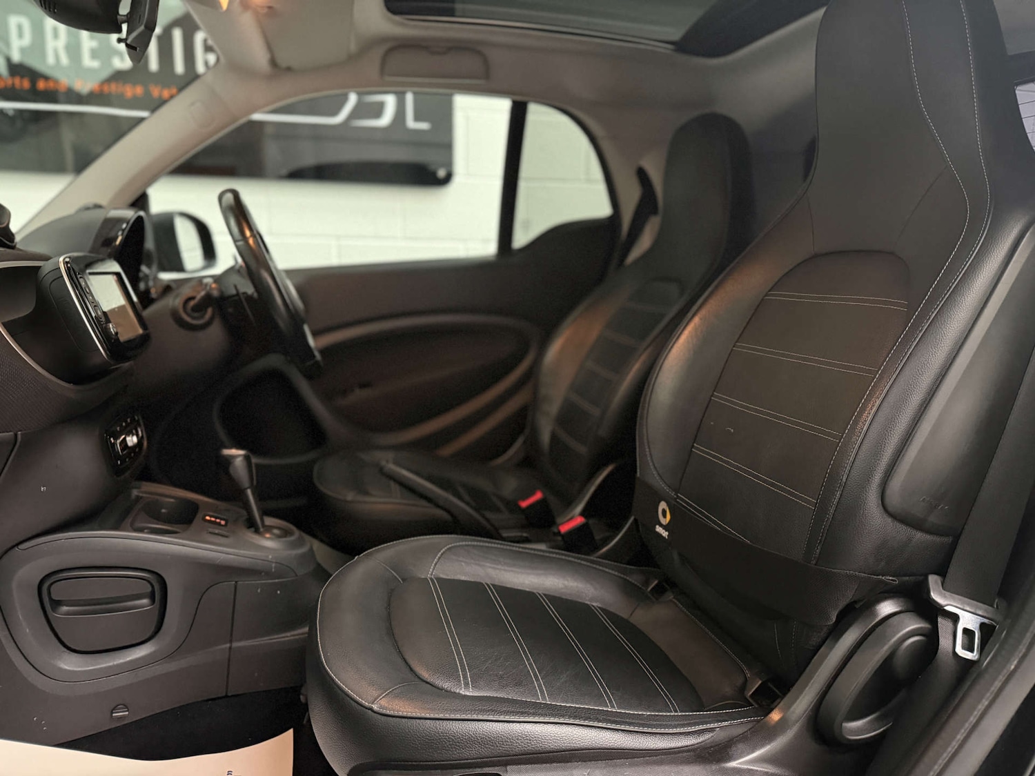 Used smart fortwo 2017 for sale - 77618892: Photo 16