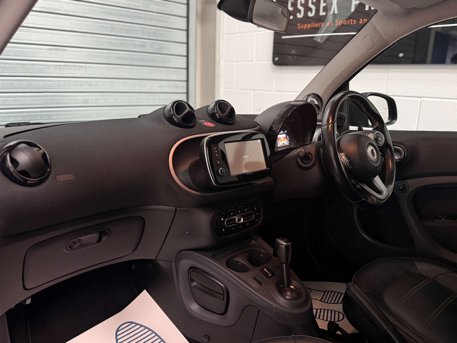 Used smart fortwo 2017 for sale - 77618892: Photo 17