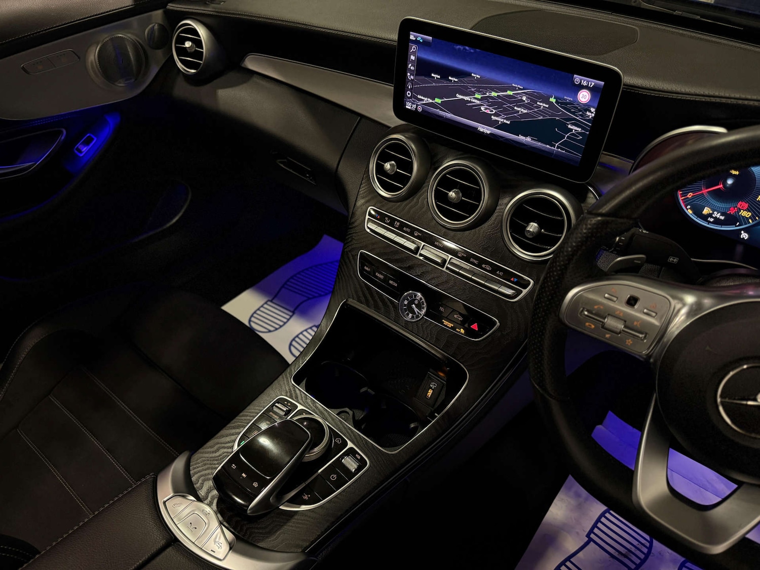 Used Mercedes-Benz C Class 2019 for sale - 76698020: Photo 21