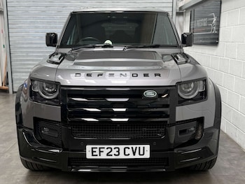 Used Land Rover Defender 2023 for sale - 78674418: Photo