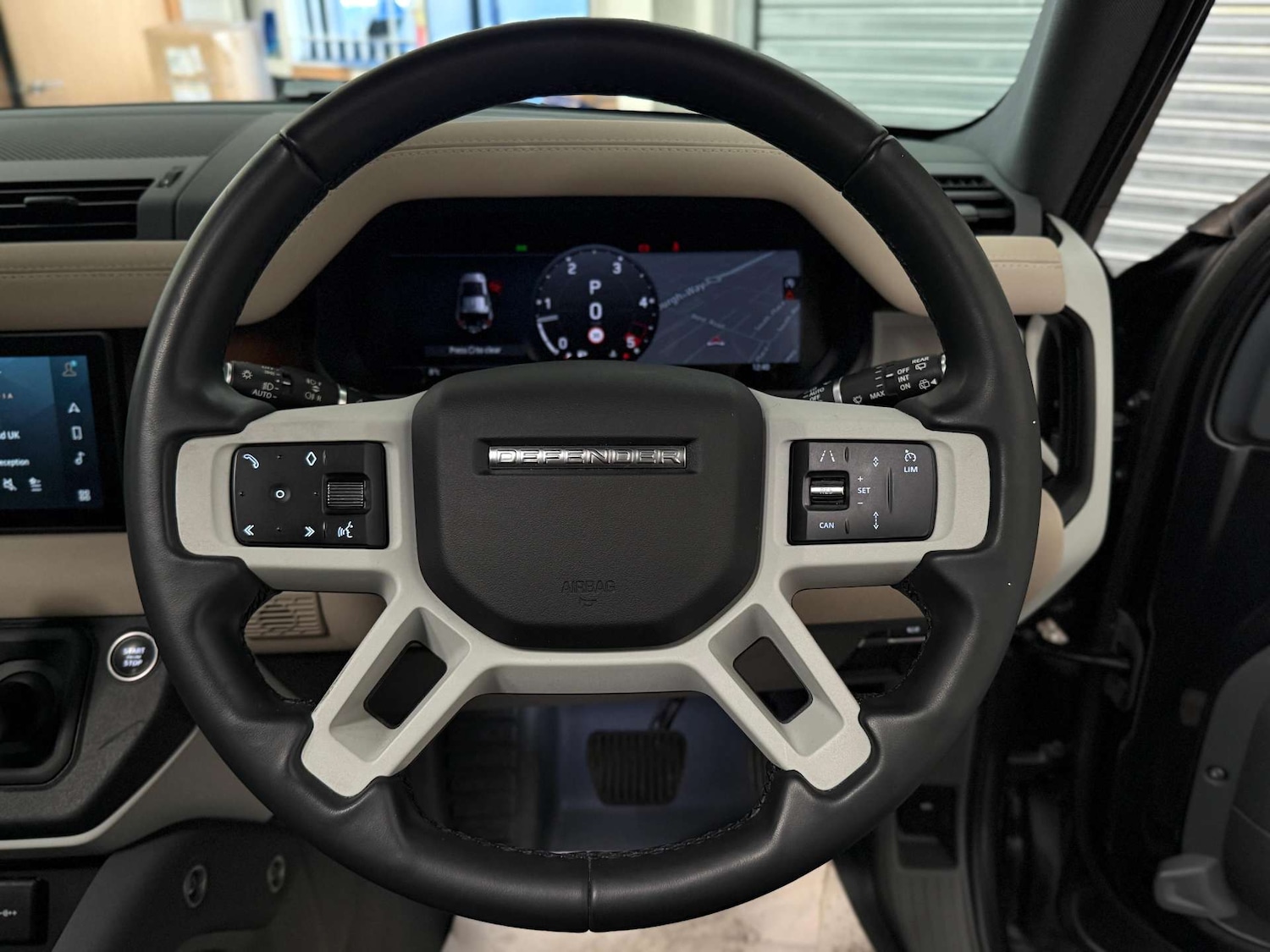 Used Land Rover Defender 2022 for sale - 76709165: Photo 13