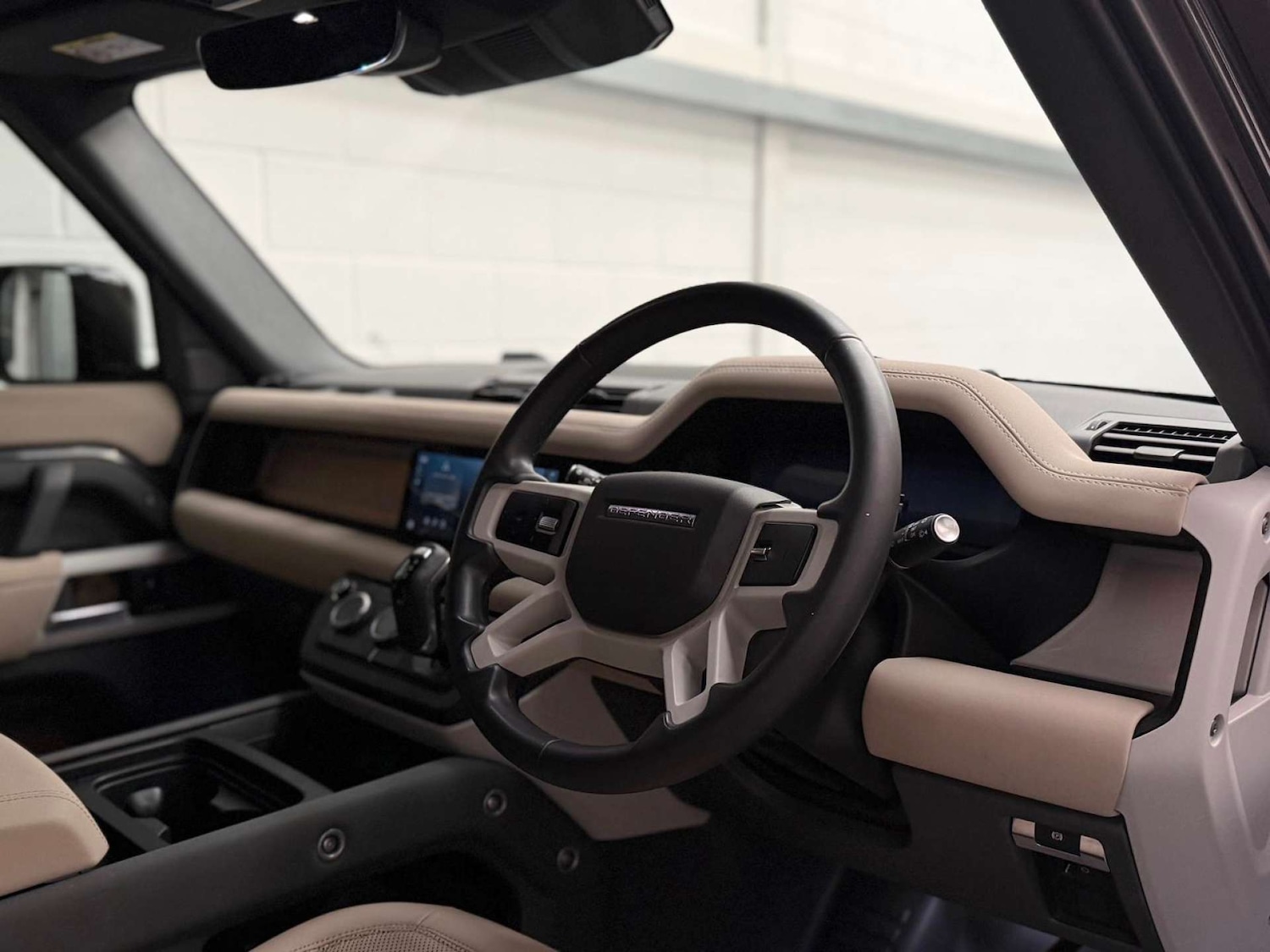 Used Land Rover Defender 2022 for sale - 76709165: Photo 14