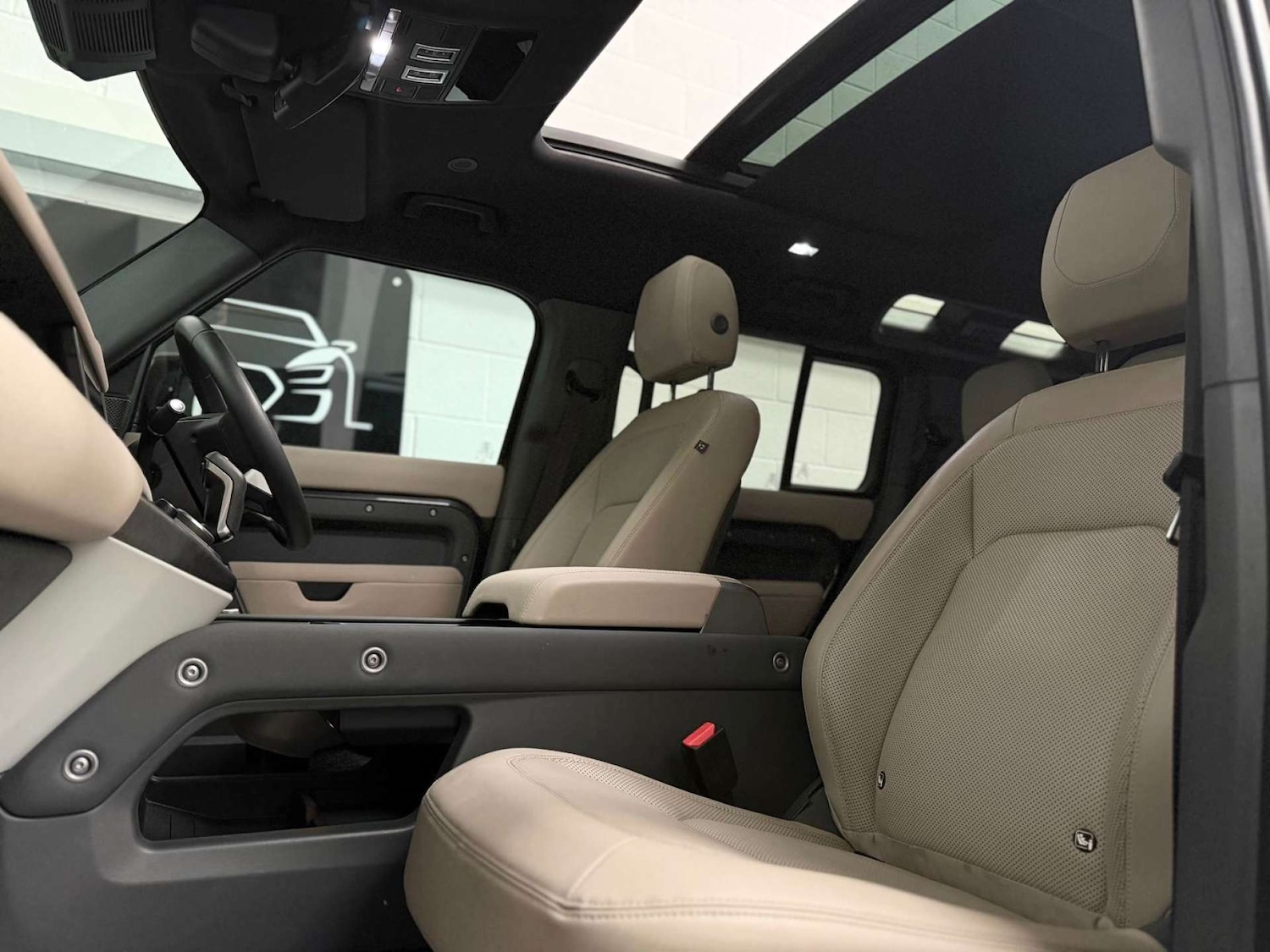 Used Land Rover Defender 2022 for sale - 76709165: Photo 17