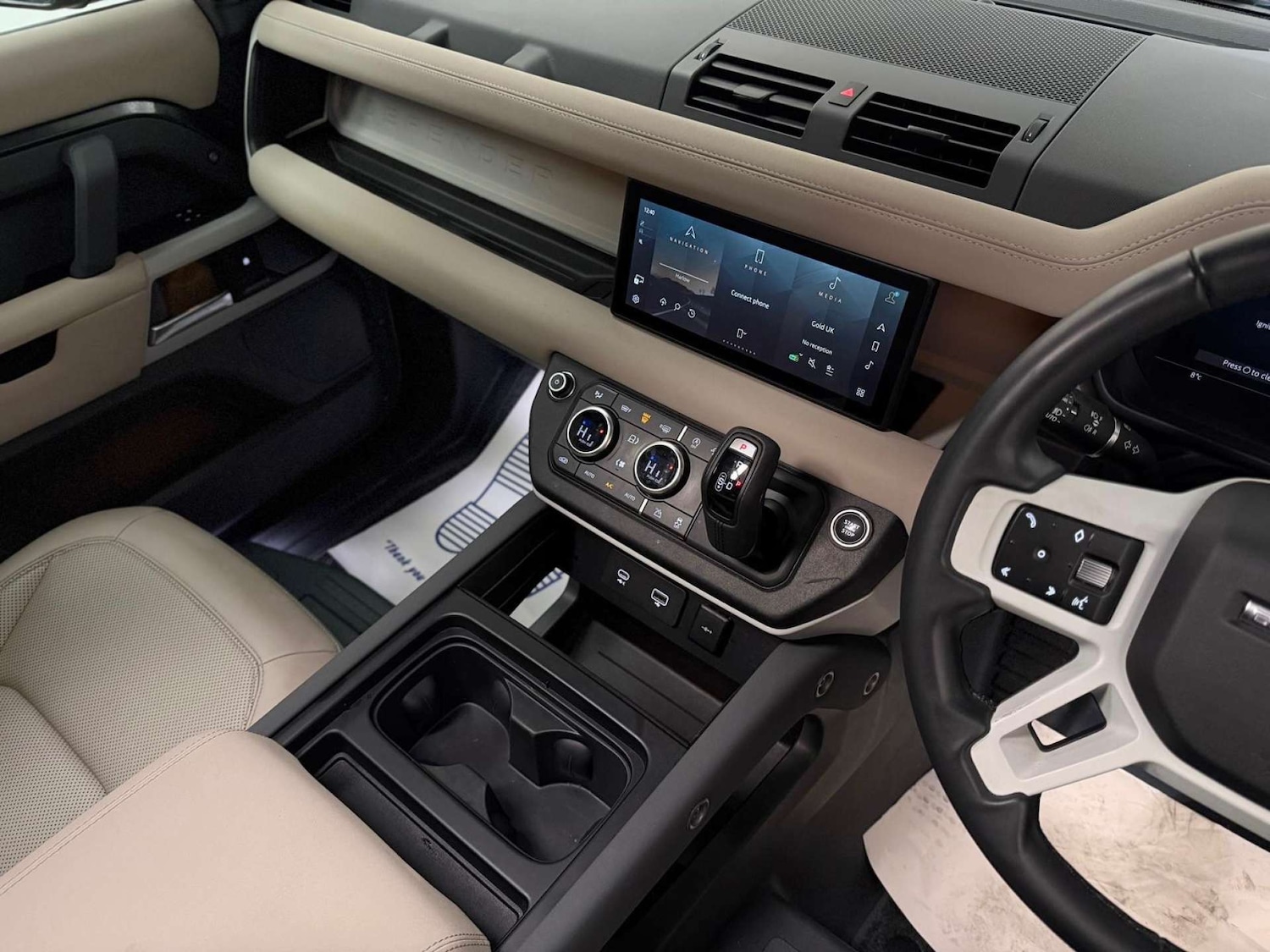 Used Land Rover Defender 2022 for sale - 76709165: Photo 19