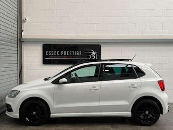 Used Volkswagen Polo 2016 for sale - 79290530: Photo