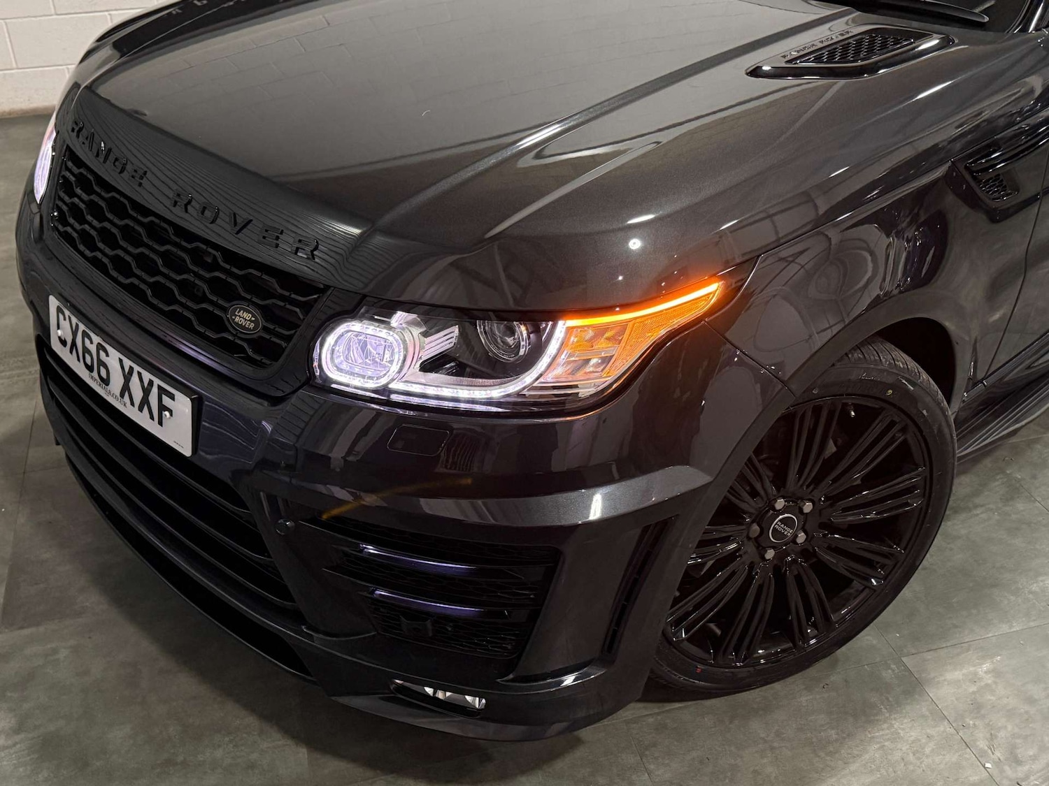 Used Land Rover Range Rover Sport 2016 for sale - 76711692: Photo 10