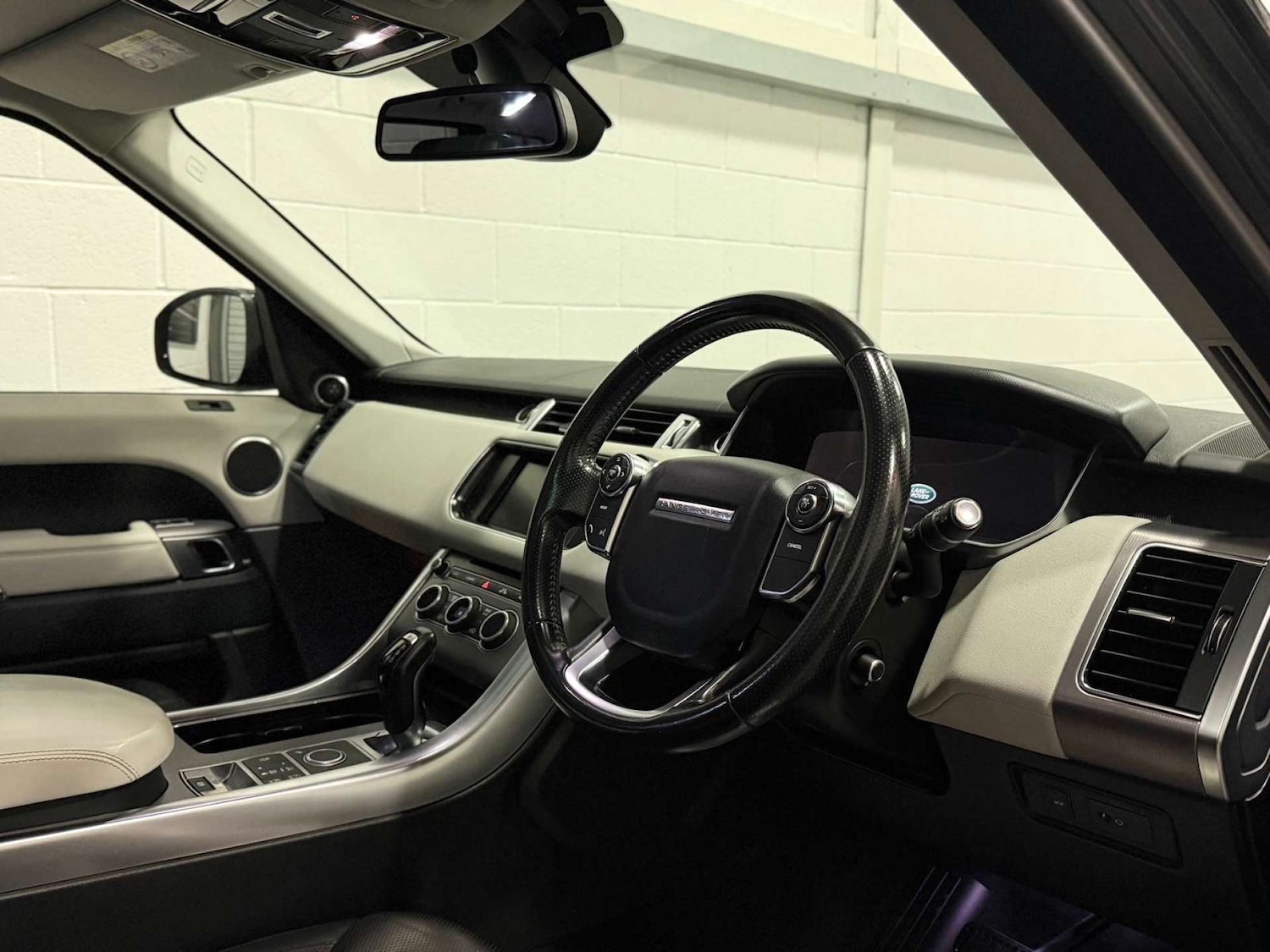 Used Land Rover Range Rover Sport 2016 for sale - 76711692: Photo 13