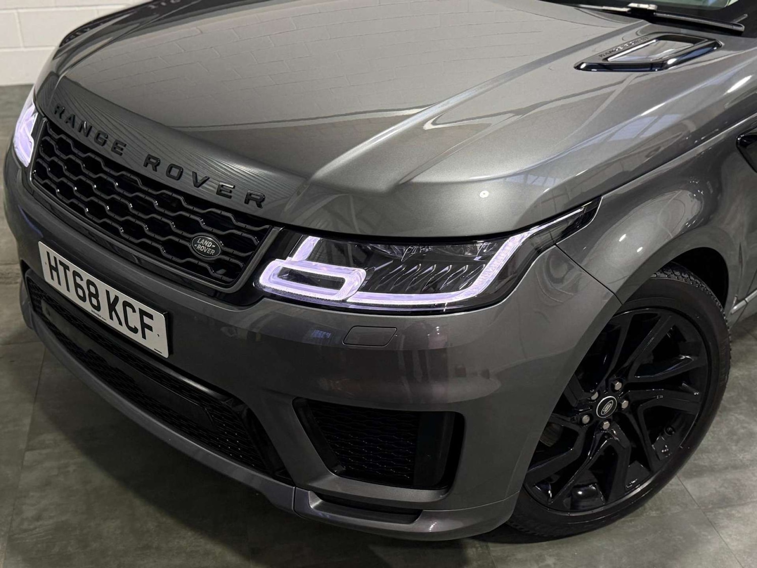 Used Land Rover Range Rover Sport 2019 for sale - 77368229: Photo 11