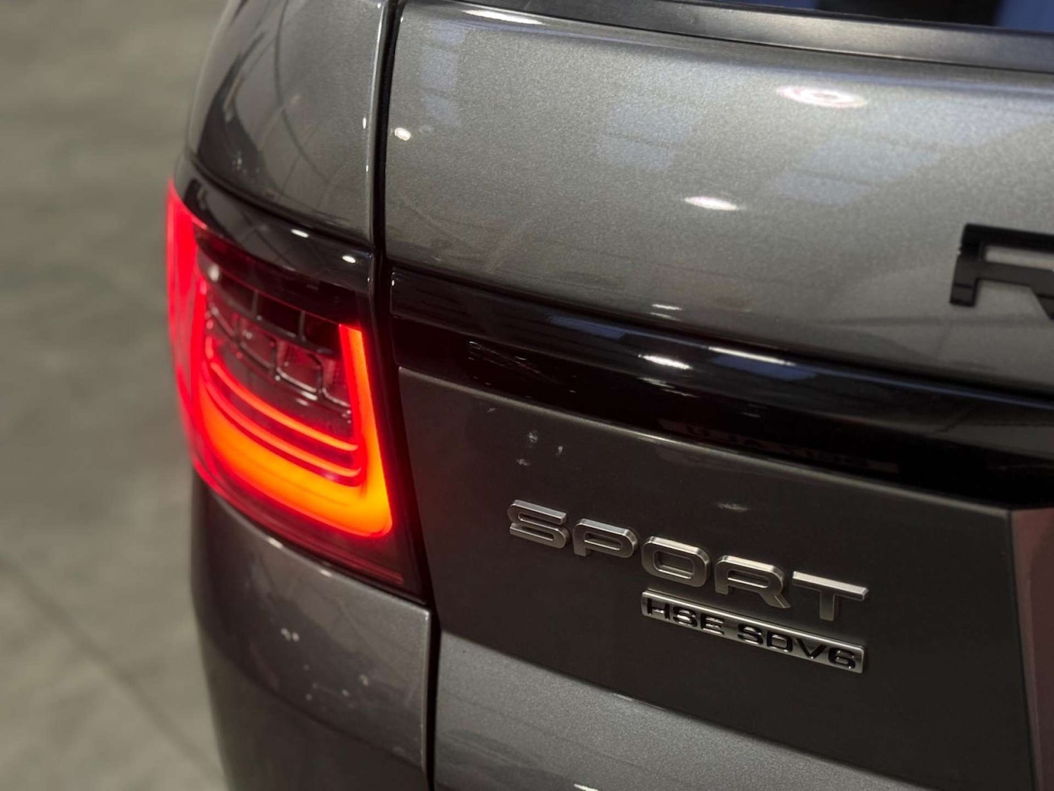 Used Land Rover Range Rover Sport 2019 for sale - 77368229: Photo 12