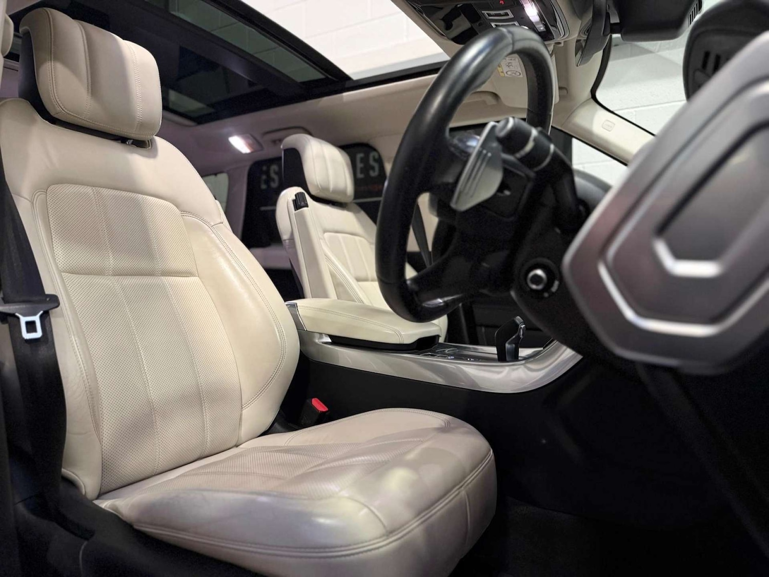 Used Land Rover Range Rover Sport 2019 for sale - 77368229: Photo 16