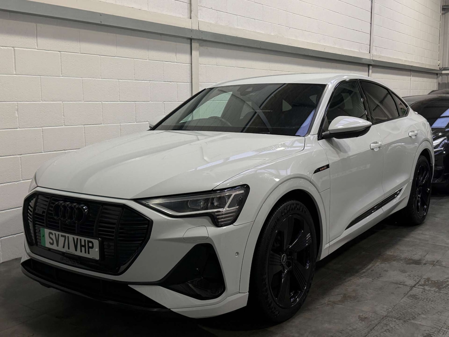 Used Audi e-tron 2021 for sale - 77152852: Photo 3