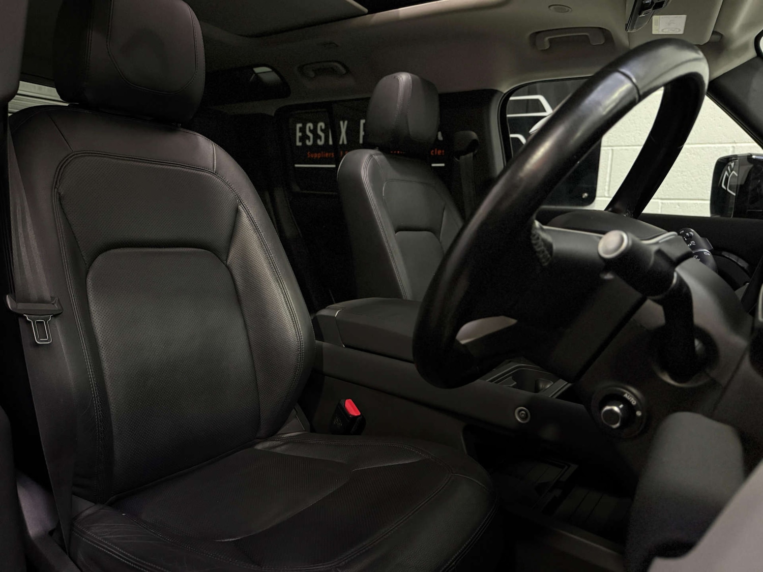 Used Land Rover Defender 2022 for sale - 77200749: Photo 15