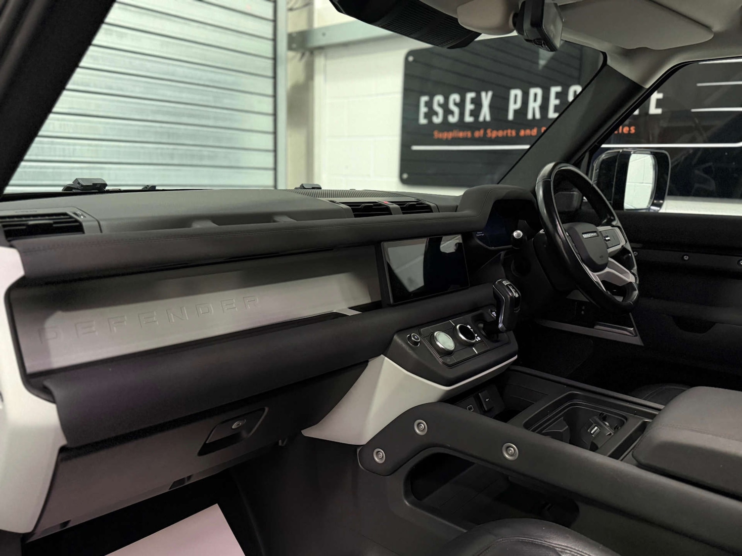 Used Land Rover Defender 2022 for sale - 77200749: Photo 16