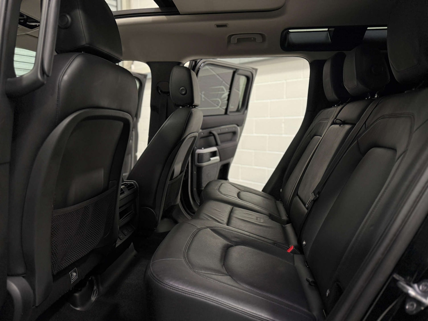 Used Land Rover Defender 2022 for sale - 77200749: Photo 18