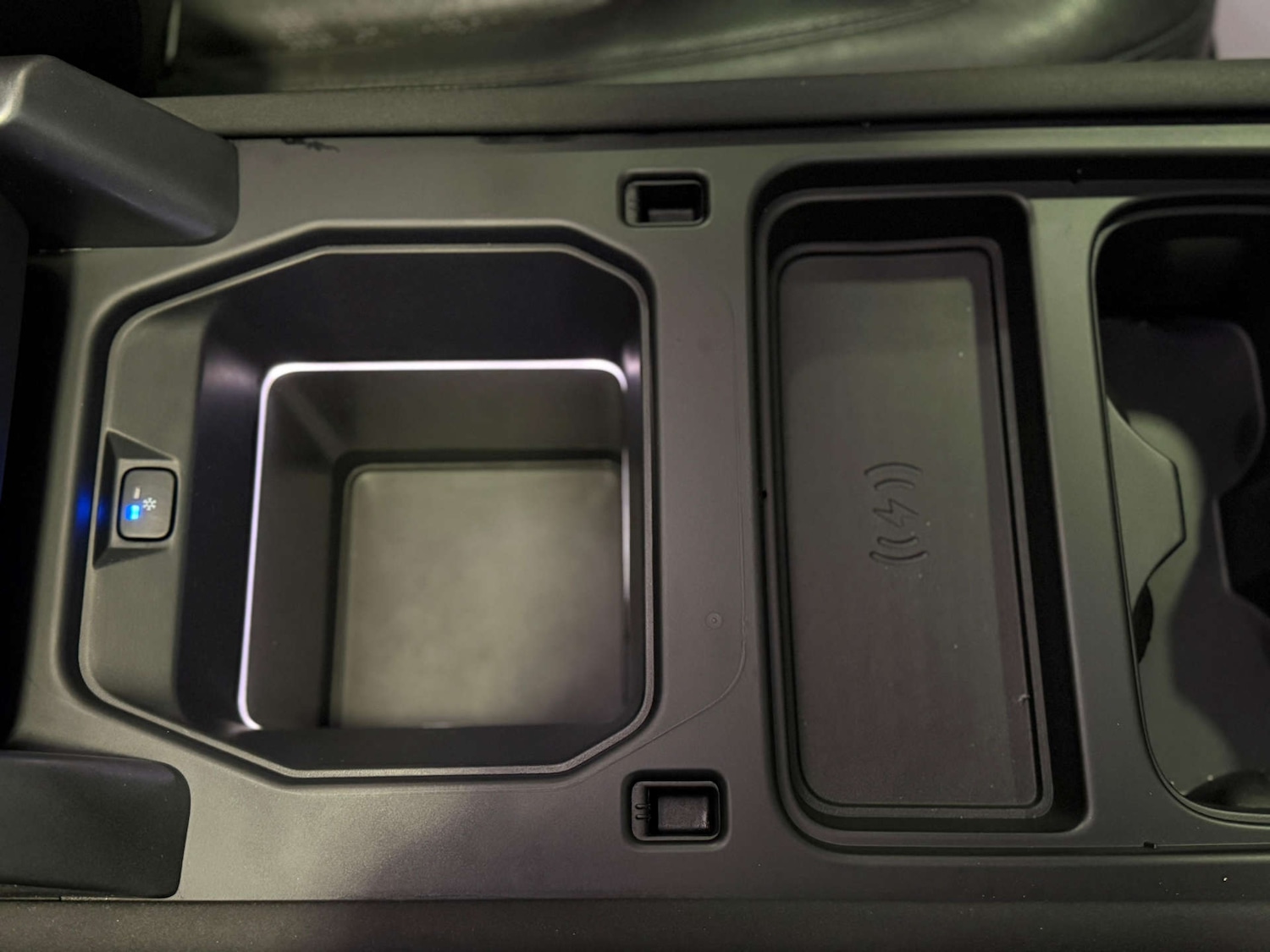 Used Land Rover Defender 2022 for sale - 77200749: Photo 27