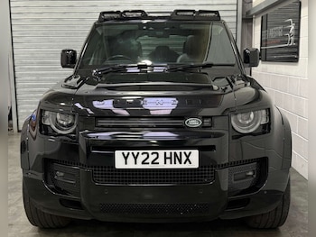 Used Land Rover Defender 2022 for sale - 77200749: Photo