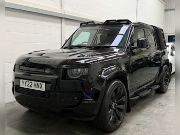 Used Land Rover Defender 2022 for sale - 77200749: Photo