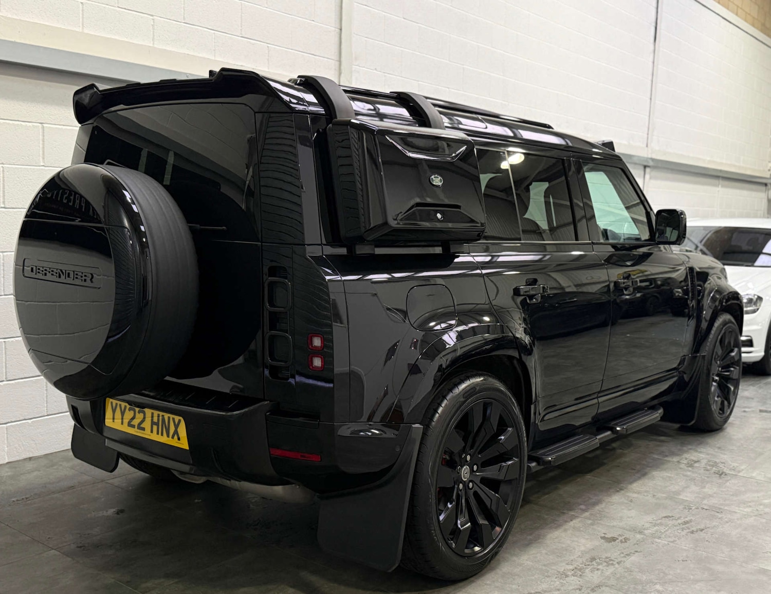 Used Land Rover Defender 2022 for sale - 77200749: Photo 6