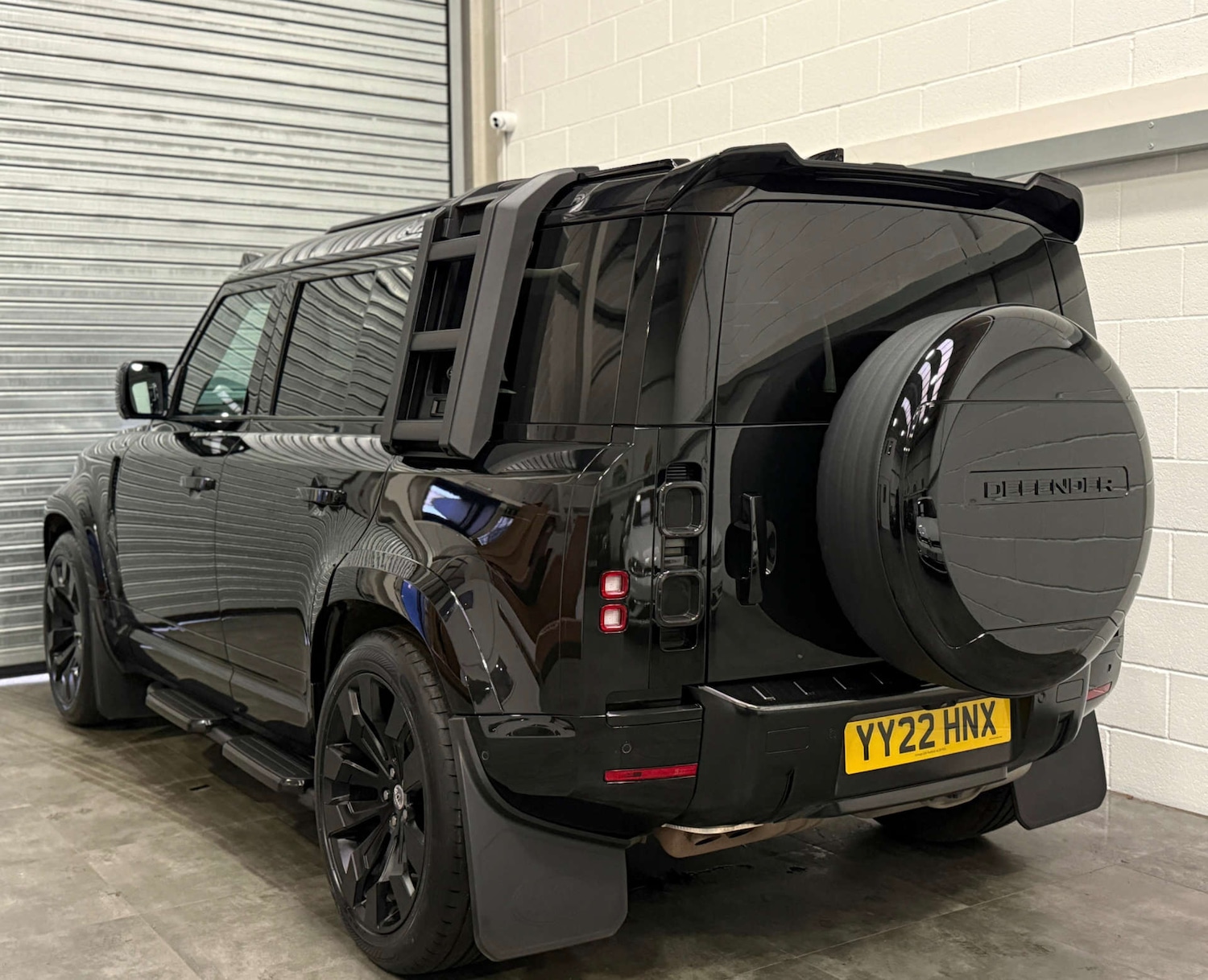 Used Land Rover Defender 2022 for sale - 77200749: Photo 8