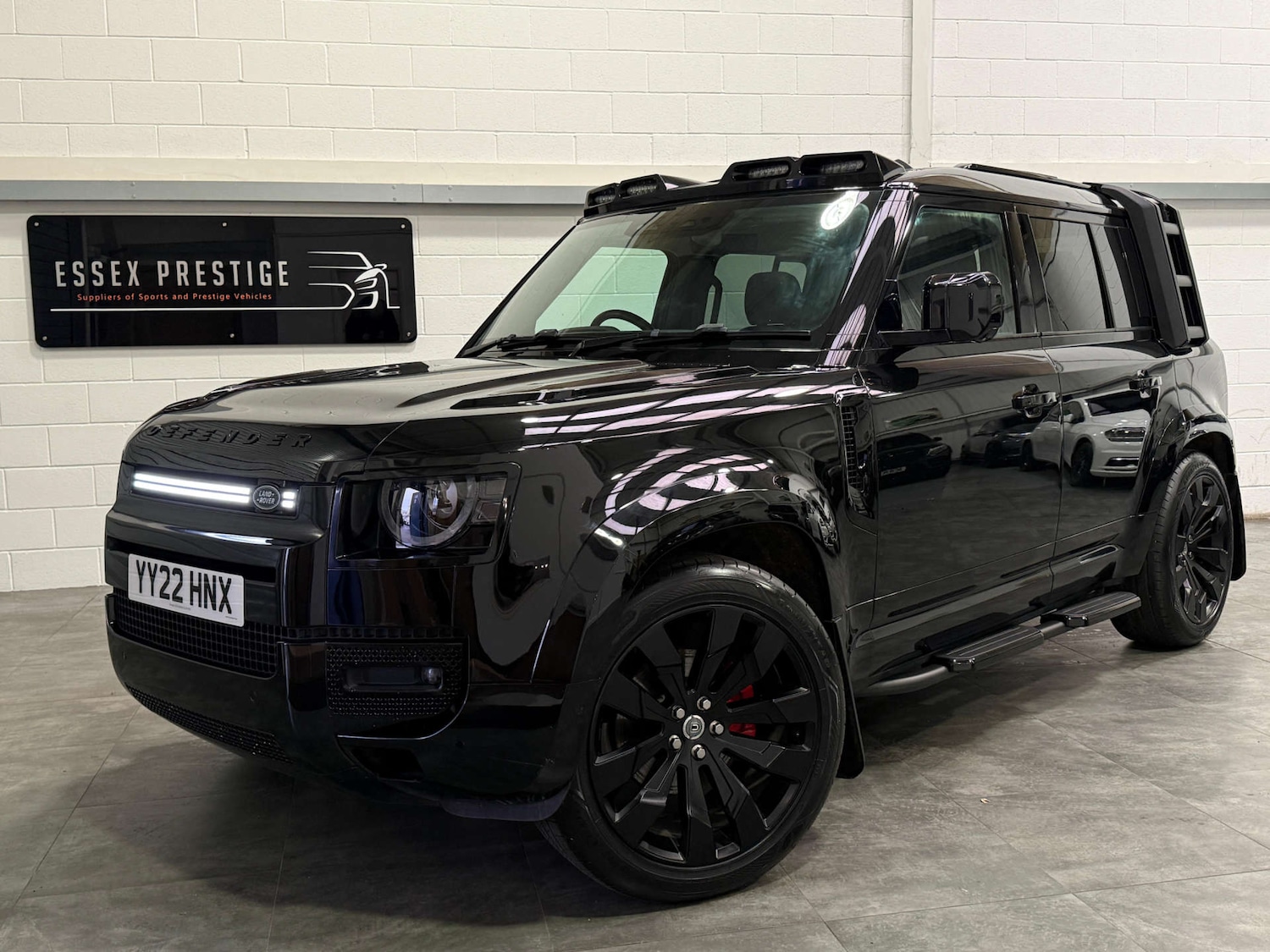 Used Land Rover Defender 2022 for sale - 77200749: Photo 9