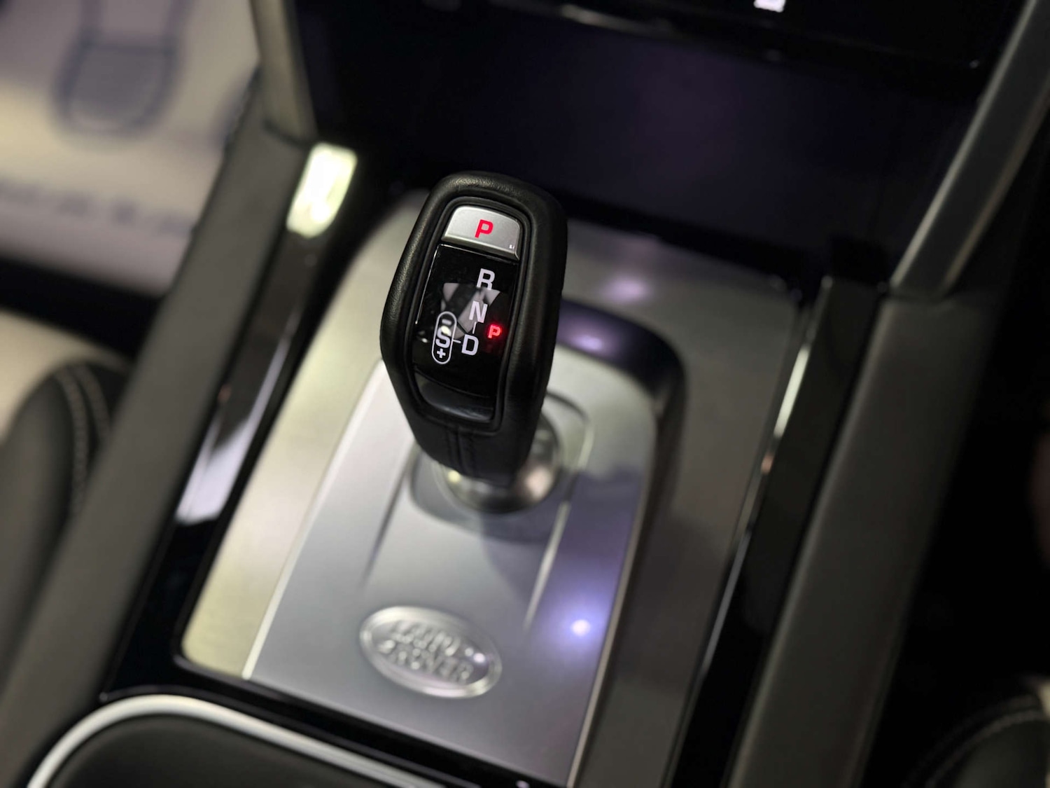 Used Land Rover Discovery Sport 2021 for sale - 77609440: Photo 31