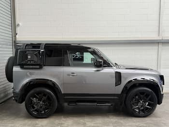 Used Land Rover Defender 2024 for sale - 79671444: Photo