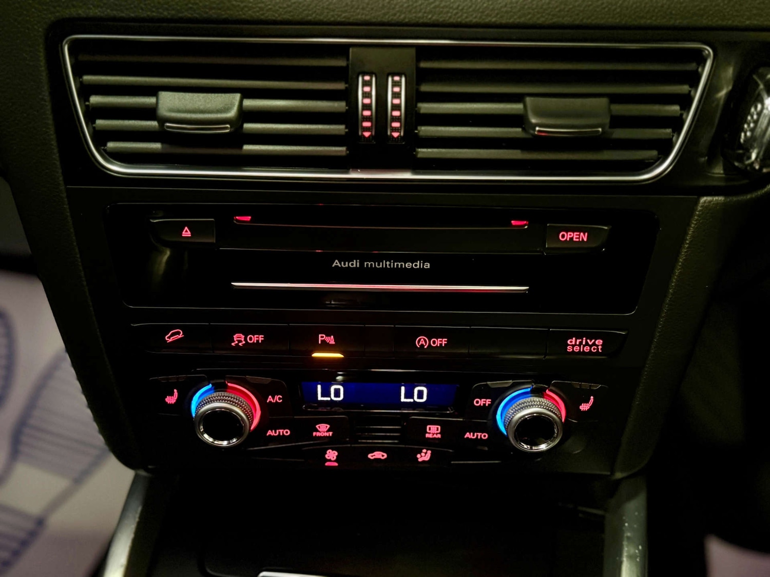 Used Audi Q5 2016 for sale - 77694632: Photo 25