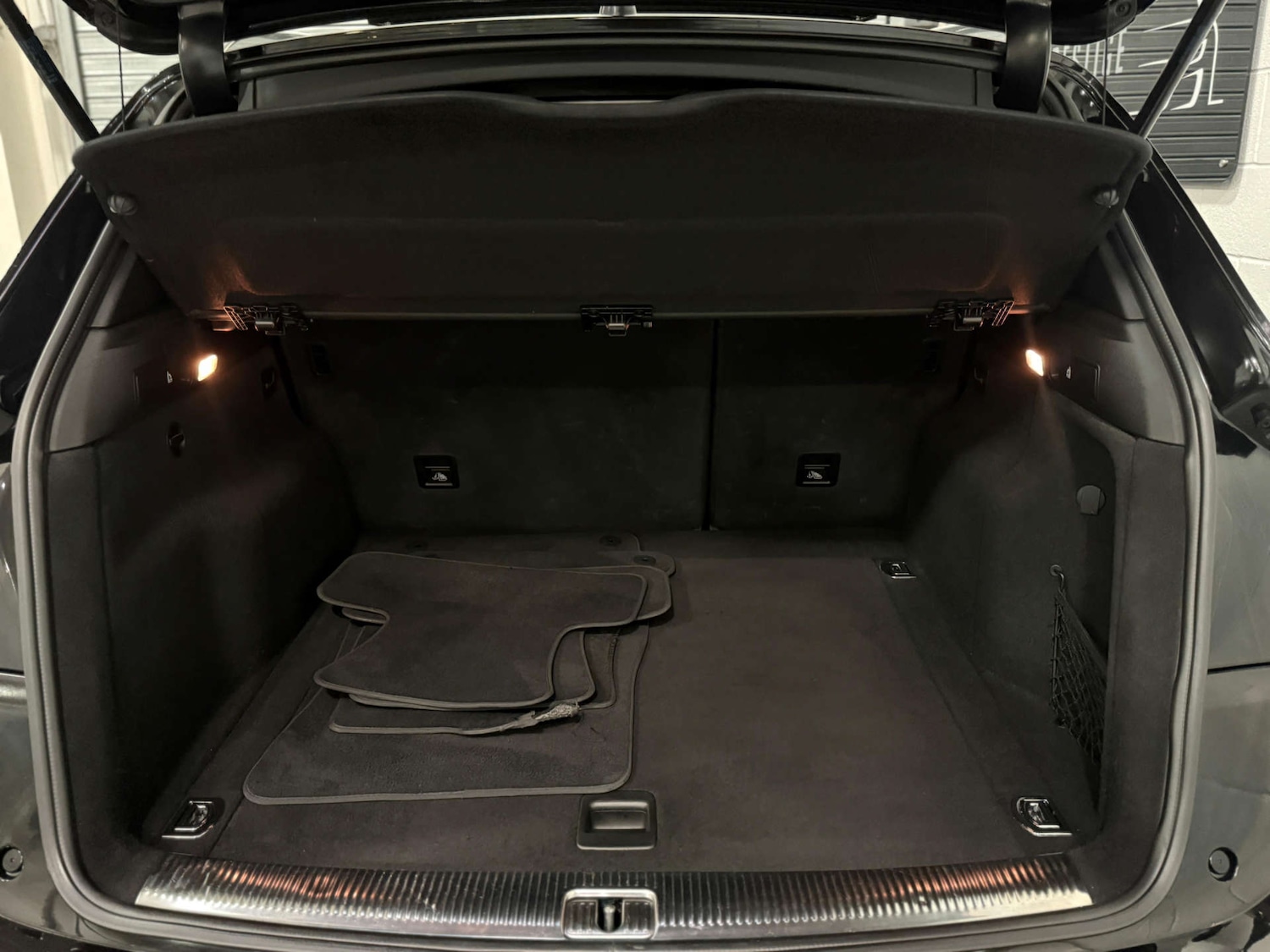 Used Audi Q5 2016 for sale - 77694632: Photo 26