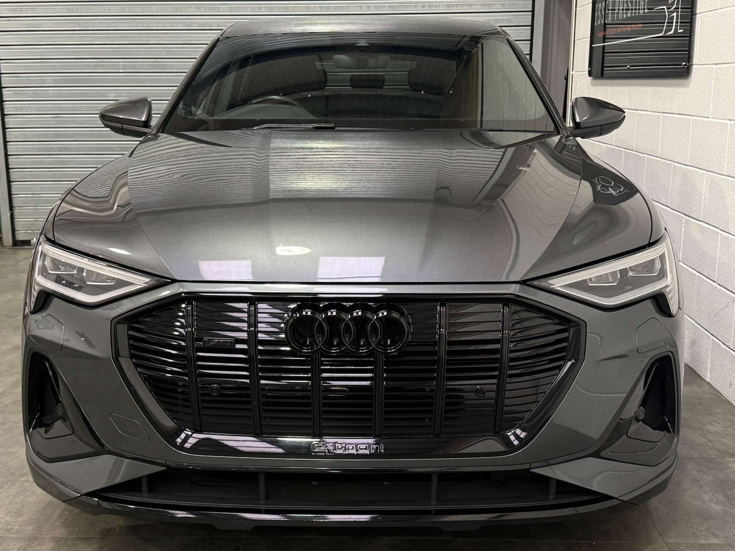 Used Audi e-tron 2022 for sale - 77775441: Photo 2