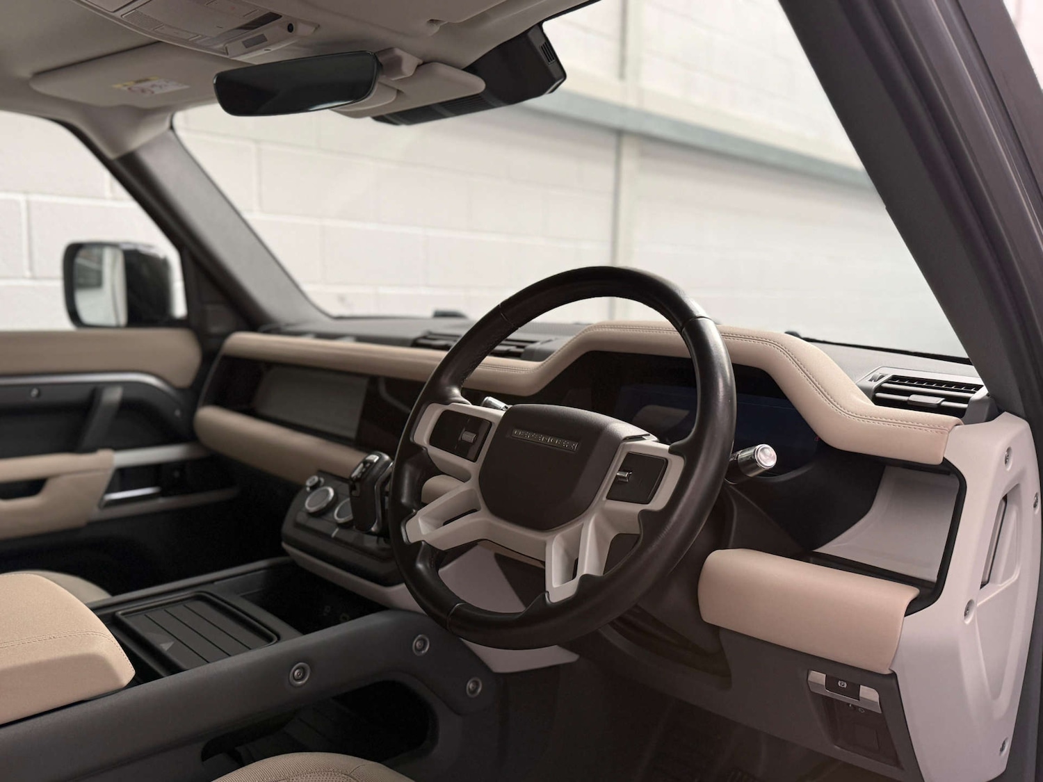 Used Land Rover Defender 2020 for sale - 77976974: Photo 13