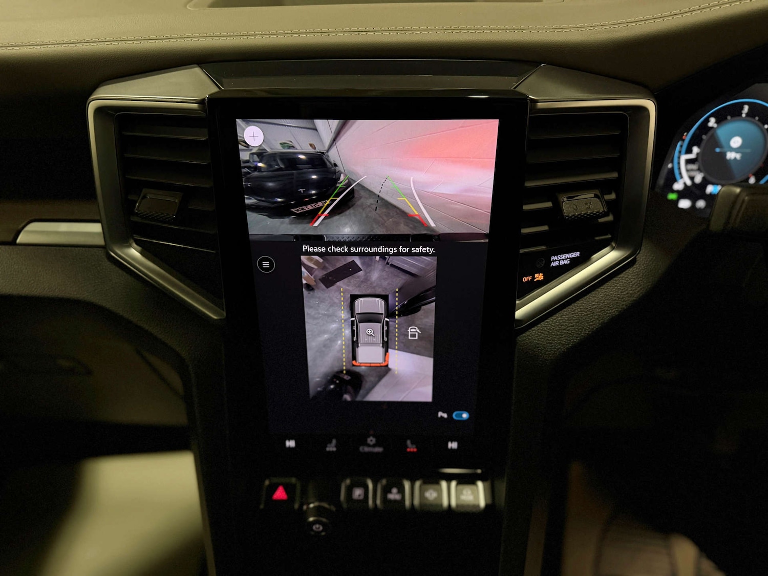 Used Volkswagen Amarok 2023 for sale - 77132821: Photo 22