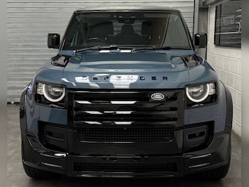 Used Land Rover Defender 2021 for sale - 75992317: Photo