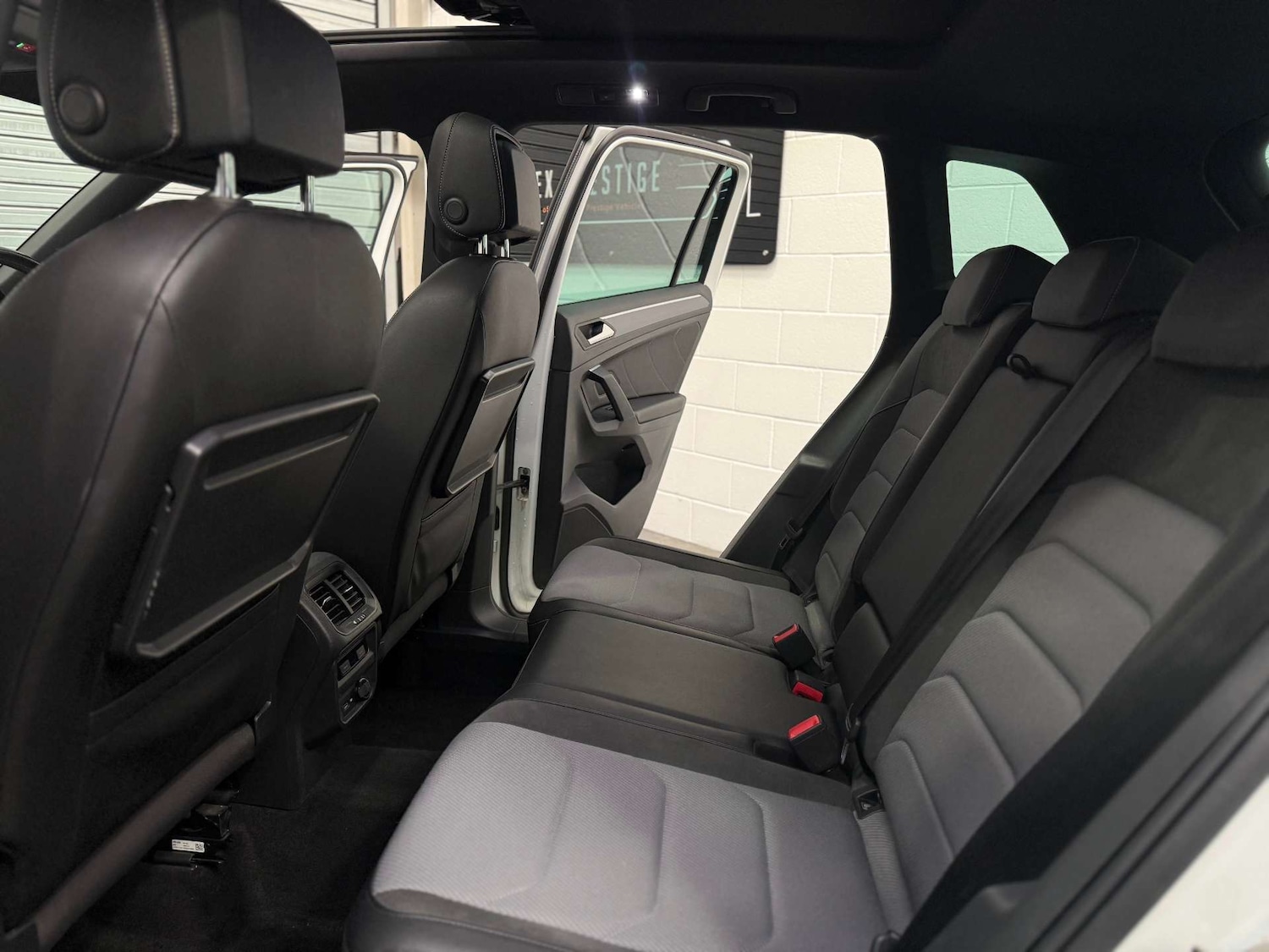 Used Volkswagen Tiguan 2020 for sale - 77355526: Photo 18