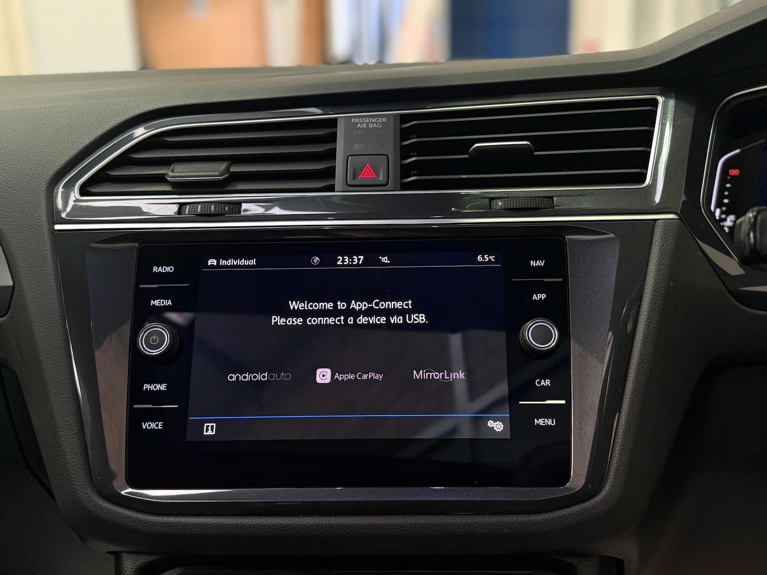 Used Volkswagen Tiguan 2020 for sale - 77355526: Photo 23