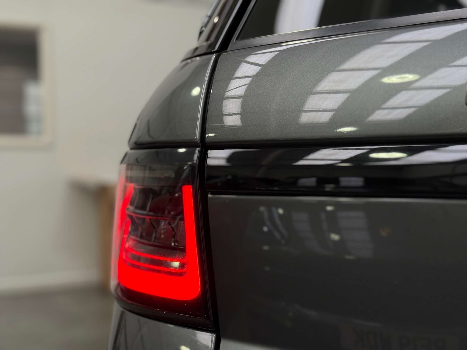 Used Land Rover Range Rover Sport 2018 for sale - 77745458: Photo 12