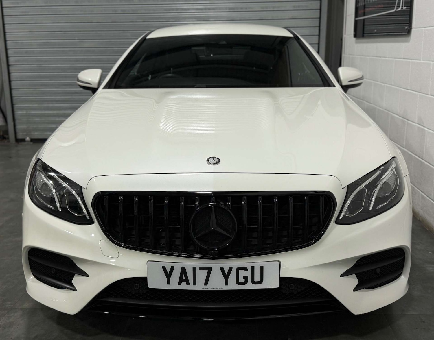 Used Mercedes-Benz E Class 2017 for sale - 76896360: Photo 2