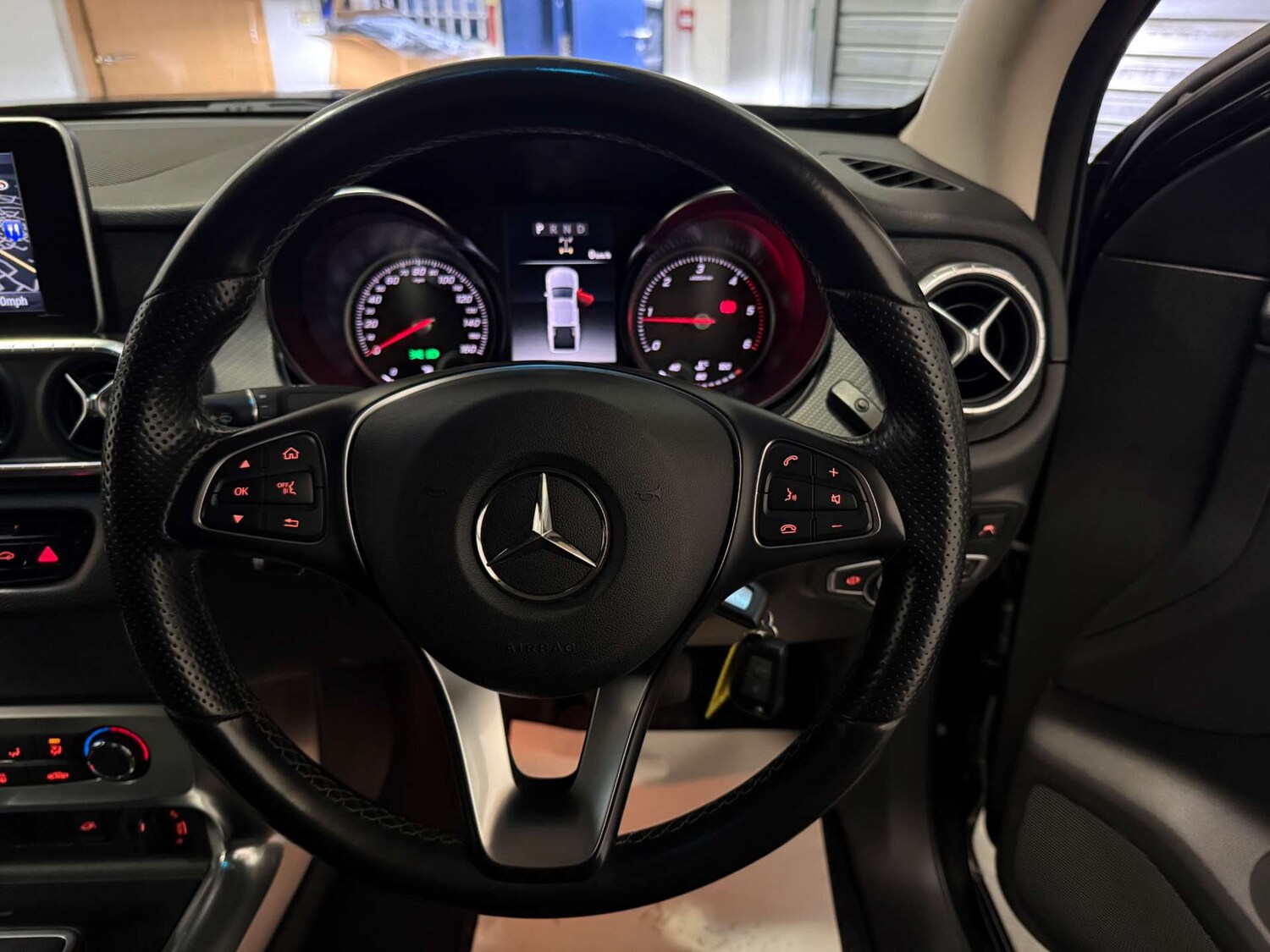 Used Mercedes-Benz X Class 2018 for sale - 77720514: Photo 13